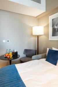 DAMAC MAISON PRIVE - Lake View
