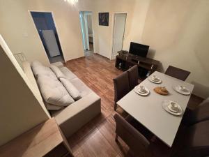 Apart Roma l Amplo e confortável no Centro de Águas de Lindóia