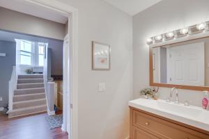 6 Mi to Sunday River Condo Near Bethel Village!