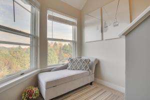 6 Mi to Sunday River Condo Near Bethel Village!