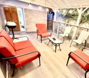 Apartment B, Restful,Cozy, close Sunland Park Mall