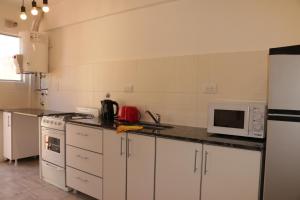 Dpto 2amb Zona La Perla cICochera