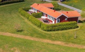 Nice Home In Sandsjöfors With 1 Bedrooms, Wifi And Jacuzzi