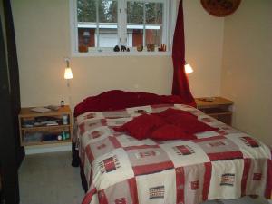 Awesome Home In Skälvik With 2 Bedrooms And Wifi