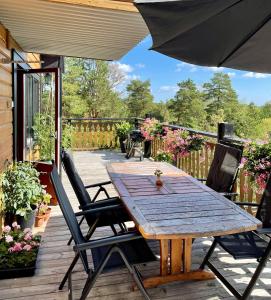 Stunning Home In Ljusterö With 3 Bedrooms And Wifi