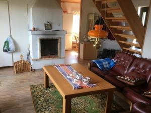 Awesome Home In Åsenhöga With 2 Bedrooms