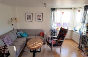 Amazing Home In Hamburgsund With 4 Bedrooms