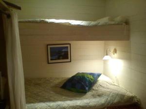 Awesome Home In Skälvik With 2 Bedrooms And Wifi