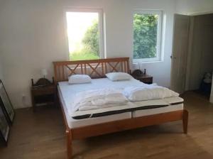 Beautiful Home In Havdhem With 5 Bedrooms, Swimming Pool And Wifi