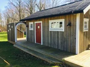 Awesome Home In Drottningsskär With 0 Bedrooms - Hasslö