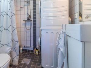 Awesome Home In Drottningsskär With 0 Bedrooms