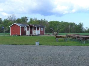 Nice Home In Löderup With 1 Bedrooms And Wifi