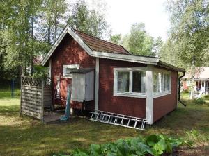 Nice Home In Herräng With 2 Bedrooms And Wifi
