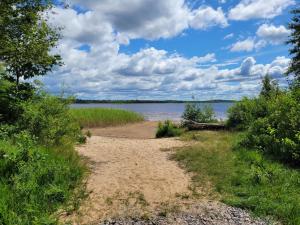 Beautiful Home In Hamneda With 4 Bedrooms And Wifi