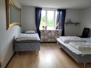 Beautiful Home In Hamneda With 4 Bedrooms And Wifi