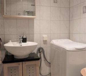 Beautiful Home In Karlshamn With 2 Bedrooms And Wifi