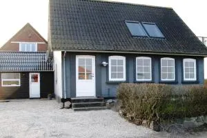 Nice Home In Rudkøbing With 3 Bedrooms And Wifi - Illebølle