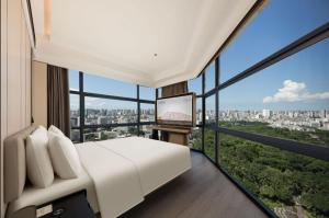 Atour Hotel Haikou Wanguo Metropolis Qilou Old Street