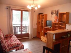 Studio-cabine confortable à Le Lioran, proche pistes et commerces - FR-1-787-92