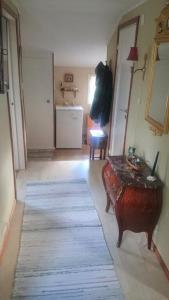 Beautiful Home In Kärna With 2 Bedrooms