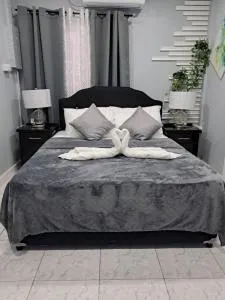 Breadfruit lodge - Crown Point