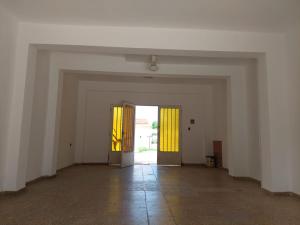 DEPARTAMENTO CON COCHERA ( COMPLEJO FRENCH )