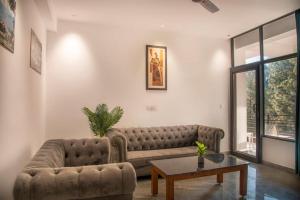 The Wispring Pine Kasauli 7o1827o7o3