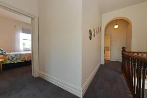 The Lollyshop Apartment in Battery Point