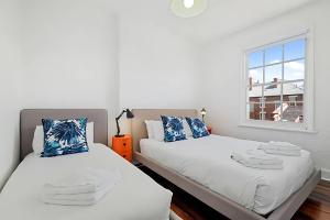 Thirteen= - Heritage Terrace in Battery Point