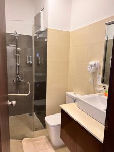 Ocean Breeze Negombo- TidesEnd Luxury Beach Apartments