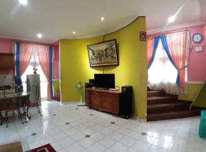 Villa kota bunga puncak bogor 2 kamar ada ac & water heater