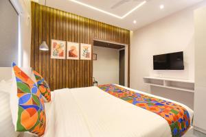 FabHotel Olive Suite - Near Airforce get