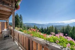 Stücklhof Wohnung Rose - سان جينيزيو أتِزينو