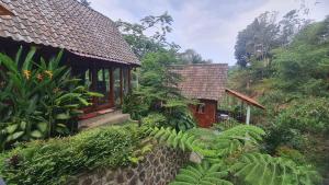 RUMAH KAYU MATARAJA VILLA - TABANAN