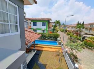 Villa puncak bogor di kota bunga 4 kamar ada kolam