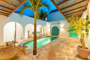 Villa Aurelia - 2 Bedrooms Rooftop Villa in Canggu