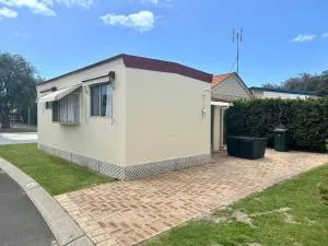 Family Getaway Cabin 50 - Wonnerup