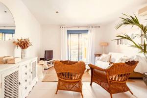 Bright Apartment ideal for long stays