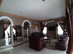 Villa puncak bogor di kota bunga 4 kamar ada kolam