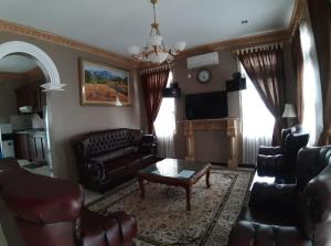 Villa puncak bogor di kota bunga 4 kamar ada kolam