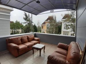 Villa puncak bogor di kota bunga 4 kamar ada kolam