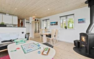 3 Bedroom Stunning Home In Otterup