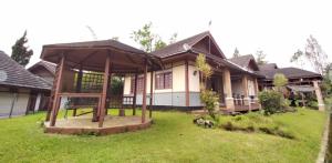 Villa 3 kamar puncak bogor at kota bunga konsep osaka japan