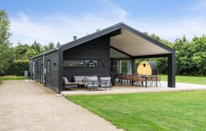 Amazing Home In Væggerløse With Sauna