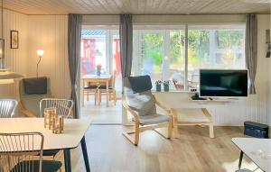 Beautiful Home In Nørre Nebel With Wifi