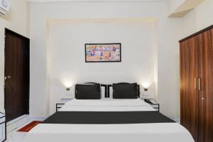 Hotel O Mahaveer Tower