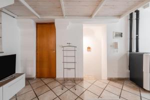 Terrazzino Seme by Rentbeat