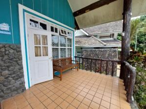 Villa puncak bogor kota bunga 3 kamar ada karoke