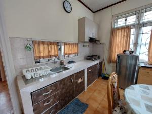 Villa puncak bogor kota bunga 3 kamar ada karoke