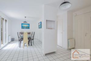 Villas Maison Evasion - Piscine, Jardin & Barbecue : photos des chambres